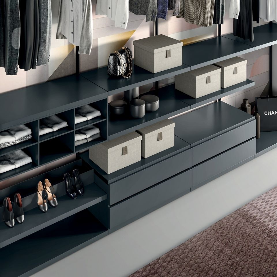 Easy Project Walk-in Closet Details 4