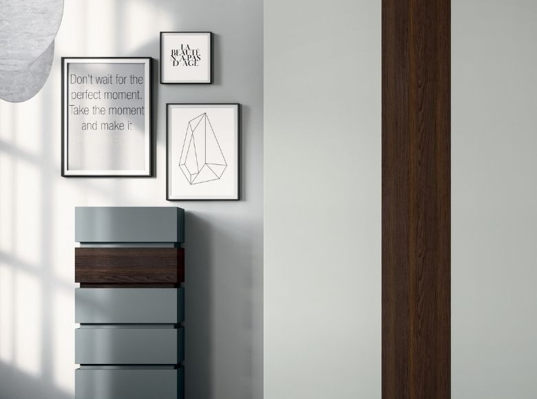 Vertical Wardrobe Featured Image